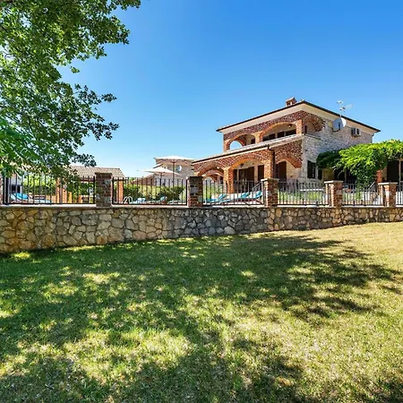 Happy Holiday home *